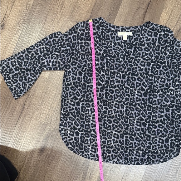 Michael Kors Black and Gray Leopard Print Blouse - Picture 8 of 9